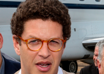 Cai o Ministro do meio ambiente, Ricardo Salles. Pode ser preso a qualquer momento.