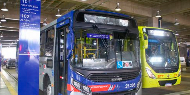 A cidade de Carapicuíba ganha novo terminal de ônibus