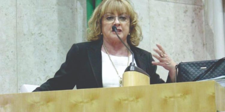 Aprovada Distribuição Gratuita de absorventes nas escolas da cidade de SP