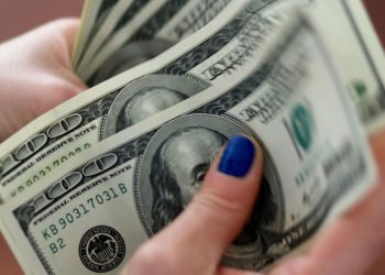 Dólar cai para R$ 5,17 com dados sobre economia americana