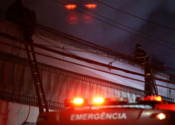 Incêndio atinge galpão da Cinemateca Brasileira na zona oeste de SP