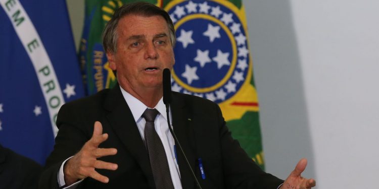 Presidente diz que deve vetar dinheiro para o fundo eleitoral