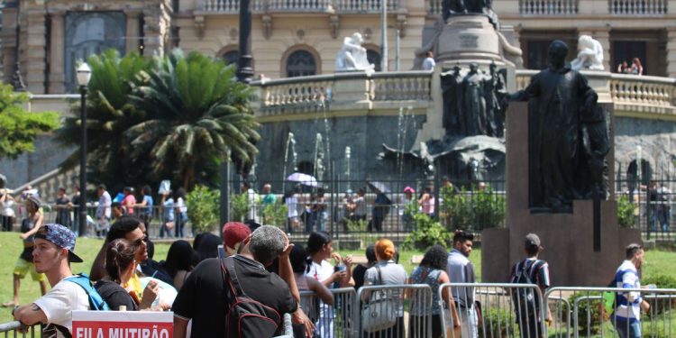 600 vagas de emprego nesta semana. Veja como participar.