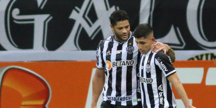 ATLÉTICO-MG BATE O PALMEIRAS E ABRE VANTAGEM NA LIDERANÇA DO BRASILEIRÃO ASSAÍ