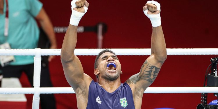 Boxe brasileiro garante medalha no oitavo dia da Olimpíada 2020