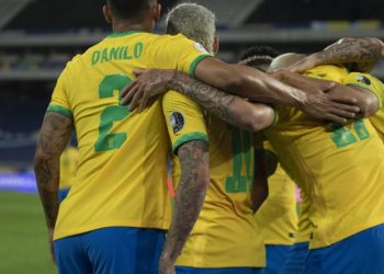 Tóquio Urgente: Brasil bate México nos pênaltis e vai à final contra Espanha