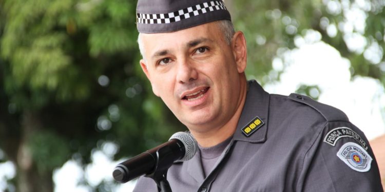 Urgente: Coronel da PM Aleksander Lacerda foi afastado agora de manhã, 23/08/2021, por insubordinação, pelo Governador Doria.