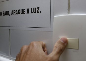 Evite o desperdício de energia, sabendo usar não vai faltar