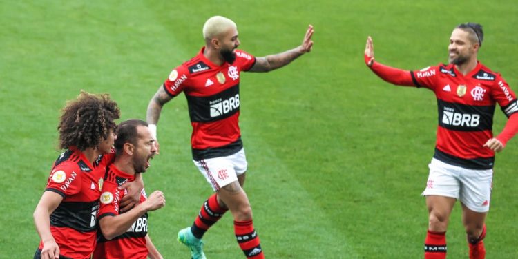 Corinthians perde em casa para o Flamengo: 1X3