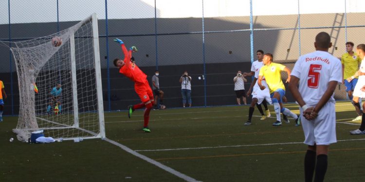 O dragão da Mooca Ibrachina vira o jogo contra o Red Bull e vence por 3X2