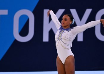 Rebeca Andrade conquista ouro para o Brasil na ginástica artística