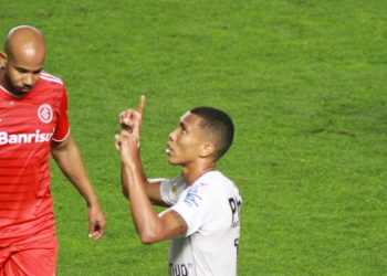 Santos e Internacional ficam no 2 a 2 pela 17ª rodada do Brasileirão Assaí