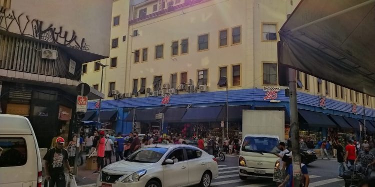 IBGE: A população do Brasil chega a 213,3 milhões de habitantes