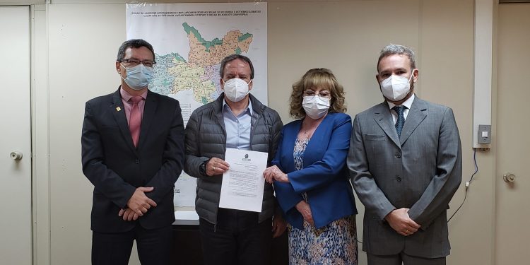 Projeto de Lei na Câmara Municipal de SP proíbe venda de medicamentos nos supermercados