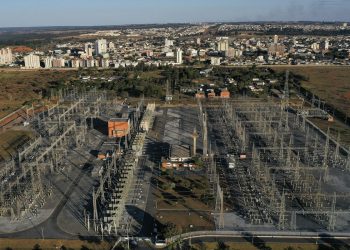 Apagão: Falha em subestação de Furnas causa apagão em cidades do RJ e de MG