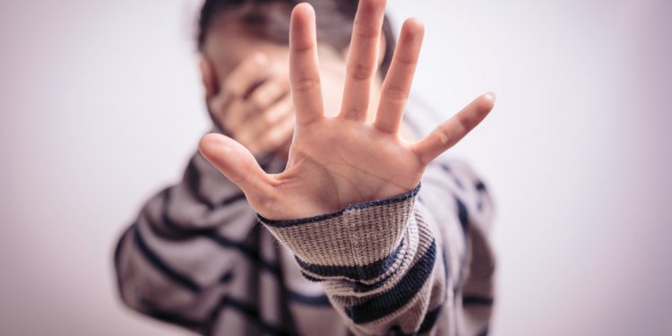 Alerta vermelho aos pais: 1 a  cada 5 estudante sofreu violência sexual