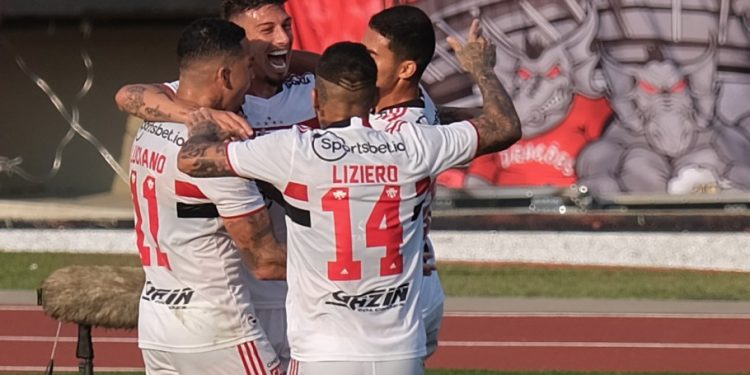 No Morumbi, Tricolor vence o Dragão por 2 a 1 pela 21ª rodada do campeonato Brasileirão Assaí