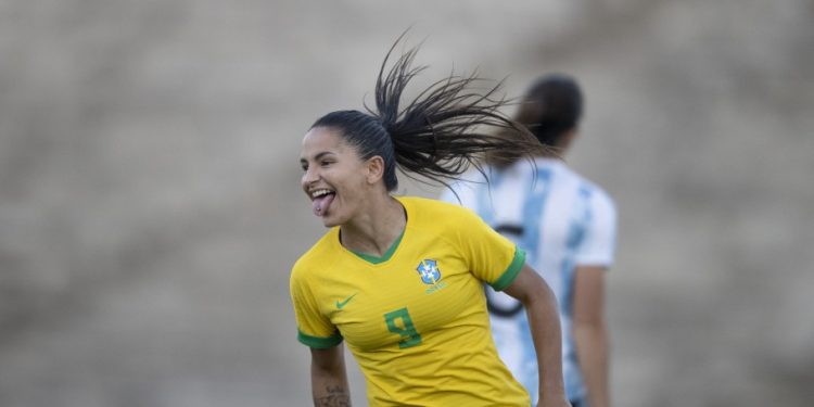 Seleção Brasileira Feminina goleia a Seleção da Argentina por 4X1