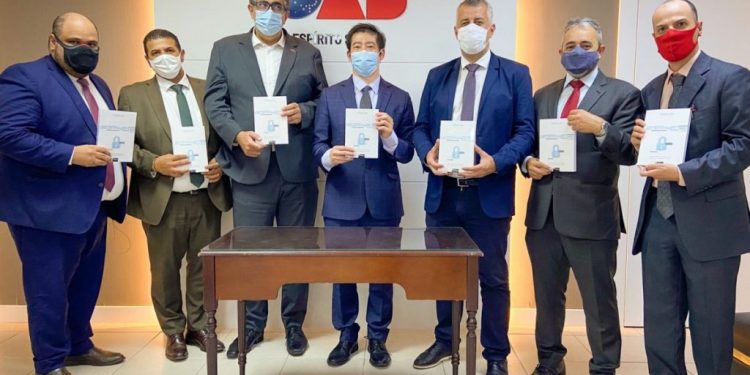 OAB-ES promove lançamento de livro sobre LGPD de Thomas Law