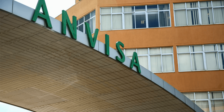 Só boa notícia: Incor pede autorização para os testes clínicos da vacina em spray contra a covid-19.