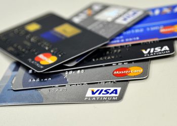 Fraudes contra clientes de bancos crescem 165% em 2021