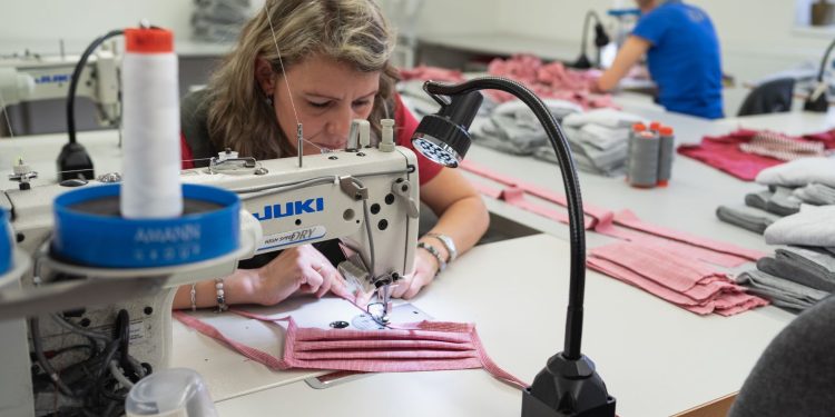 Pequenos negócios geraram 70% dos postos de trabalho em agosto