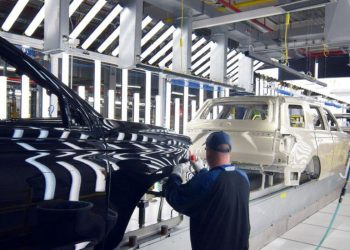 Trabalhadores da GM de São Caetano do Sul decidem entrar em greve
