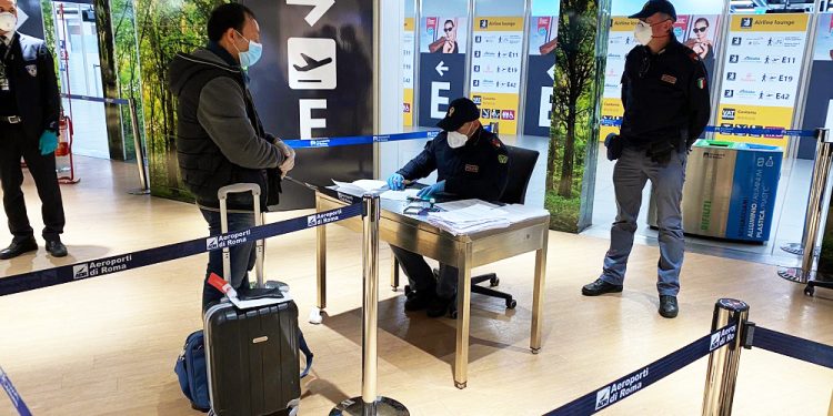 Compras no exterior sem sair do Brasil, como funciona?