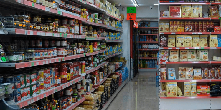 Indústria e varejo devem seguir novas regras para informar sobre redução na quantidade de produtos embalados