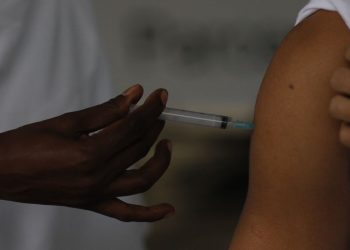 Só boa notícia: Brasil ultrapassa 100 milhões de pessoas com ciclo vacinal completo