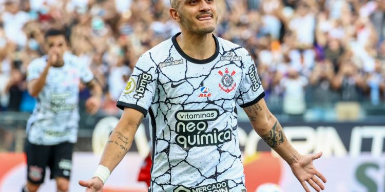36ª rodada do Brasileirão Assaí.  Timão bateu o Athletico-PR por 1 a 0