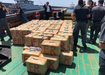 Polícia Federal em colaboração a Europol desarticula organização criminosa dedicada ao tráfico internacional de cocaína