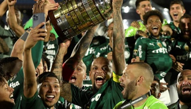 Palmeiras é tricampeão da libertadores.