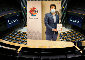 l’uomo di onore: Thomas Law recebe medalha Mérito Legislativo na Câmara dos Deputados em Brasília