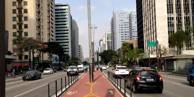 Avenida Paulista faz 130 anos.