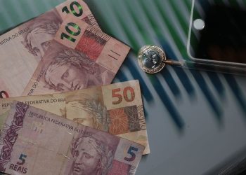 Saques em poupança superam depósitos em R$ 12,37 bilhões em novembro