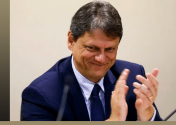 O ministro da Infraestrutura, Tarcísio Gomes de Freitas, confirma que vai disputar o governo de São Paulo