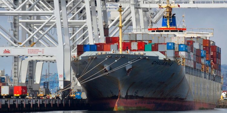 Balança Comercial registra superávit de US$ 61 bilhões em 2021