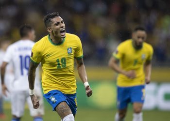 Mundial: Brasil goleia a seleção Paraguaia por 4×0