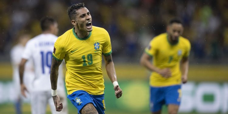 Mundial: Brasil goleia a seleção Paraguaia por 4×0