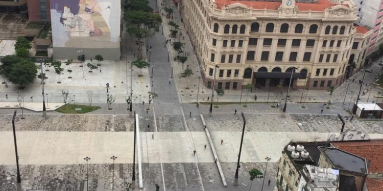 Alta dos juros deve reduzir ritmo do mercado imobiliário, diz Secovi-SP