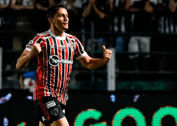 São Paulo goleia o Santos na Vila Belmiro:3×0