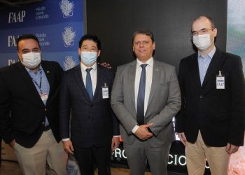 #Thomas Law e o Ministro Tarcísio Gomes de Freitas participam da aula Magna na Faap