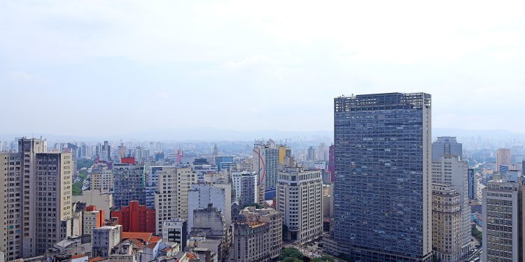 Demanda do consumidor por crédito cai 4,3% em fevereiro, diz Boa Vista