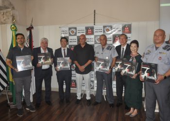 Conseg 25 de Março e Apecc fazem lançamento do livro “190 Anos da Polícia Militar de SP” no Mercadão