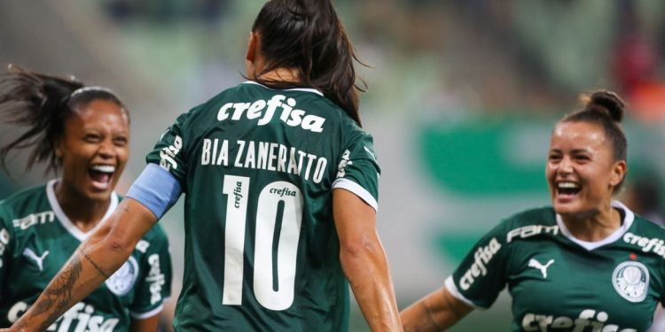 Palmeiras derrota Atlético-MG na abertura do Brasileiro Feminino