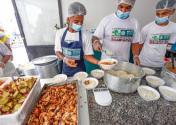 Centro de SP: Projeto Cozinha Escola Solidária já distribuiu mais de 21 mil refeições