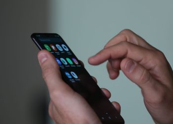 Quando tocar seu telefone e aparecer o prefixo 0303 é telemarketing.