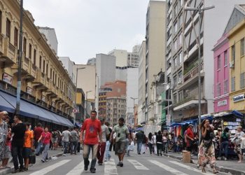 Vendas do varejo crescem 1,1% de janeiro para fevereiro, diz IBGE