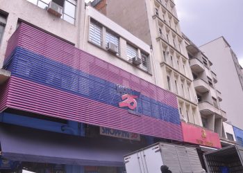 Comércio-Um novo tempo : Mais de 50%  da receita vem das plataformas digitais, é o que revela a pesquisa da IDC